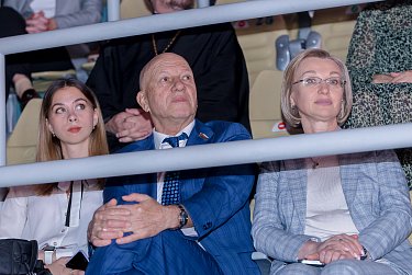 «Золотой бал» зажег Оренбуржье